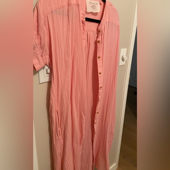 Acacia resort dress in pink - Picture 3 of 4